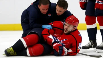 Травма игрока «Вашингтона» — хоккейная команда теряет лидера Травма игрока «Вашингтона» — хоккейная команда теряет лидера
